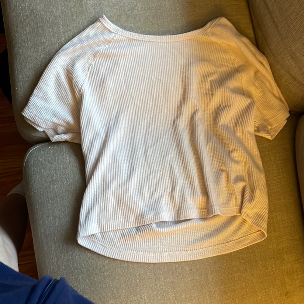 light pink/ cream ribbed tee shirt